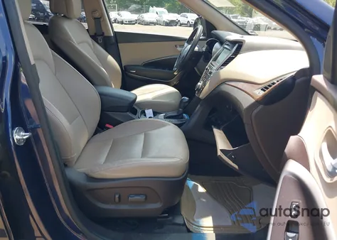 2017 Hyundai Santa Fe Se z USA, uszkodzony, nr VIN KM8SNDHF1HU245710